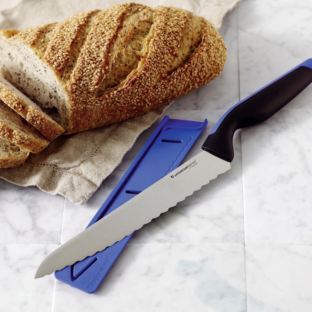 NWT Tupperware U Series Bread Knife with Sheath